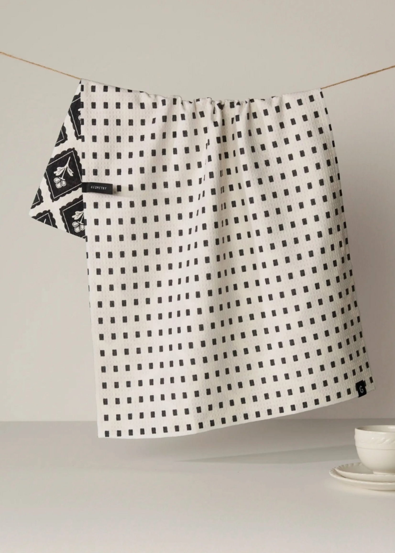Geometry Maggie Luxe Kitchen Towel