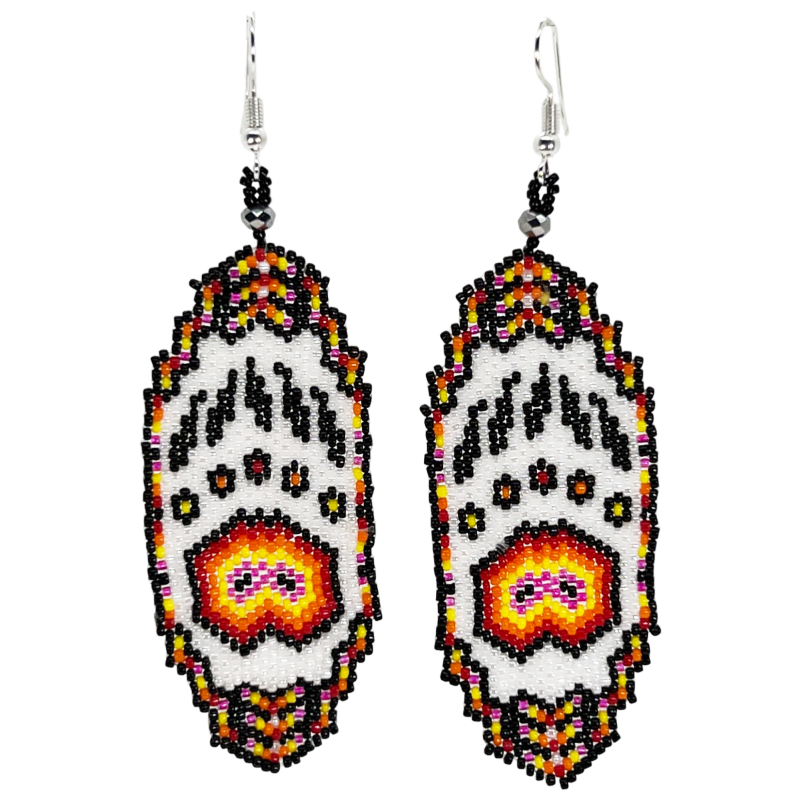 PEYOTE STITCH EARRING - BEARPAW