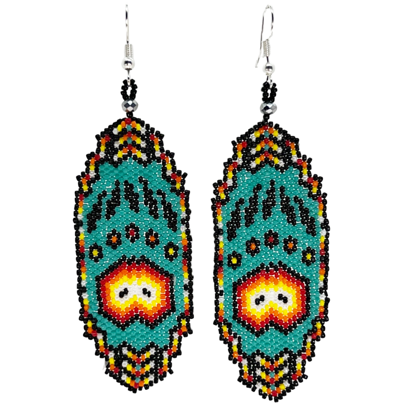 PEYOTE STITCH EARRING - BEARPAW