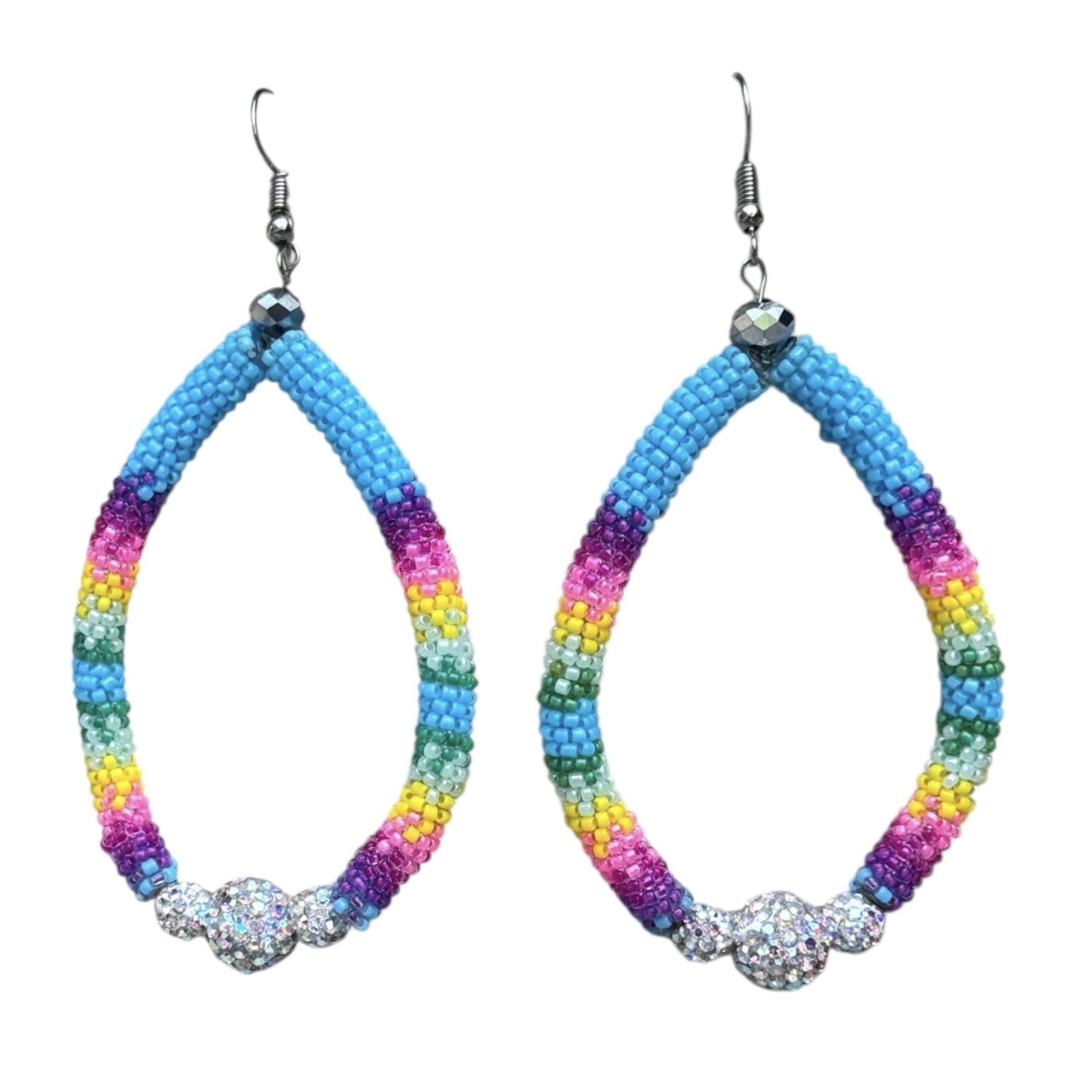 HOOP EARRINGS WITH SEED BEADS AND SHAMBHALLA BEADS