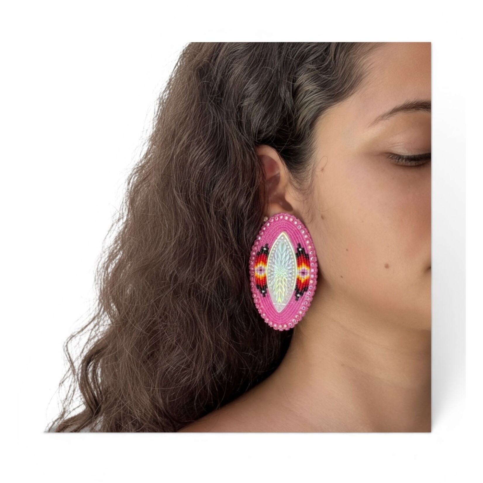 GLAM EARRING - EYE CENTRE