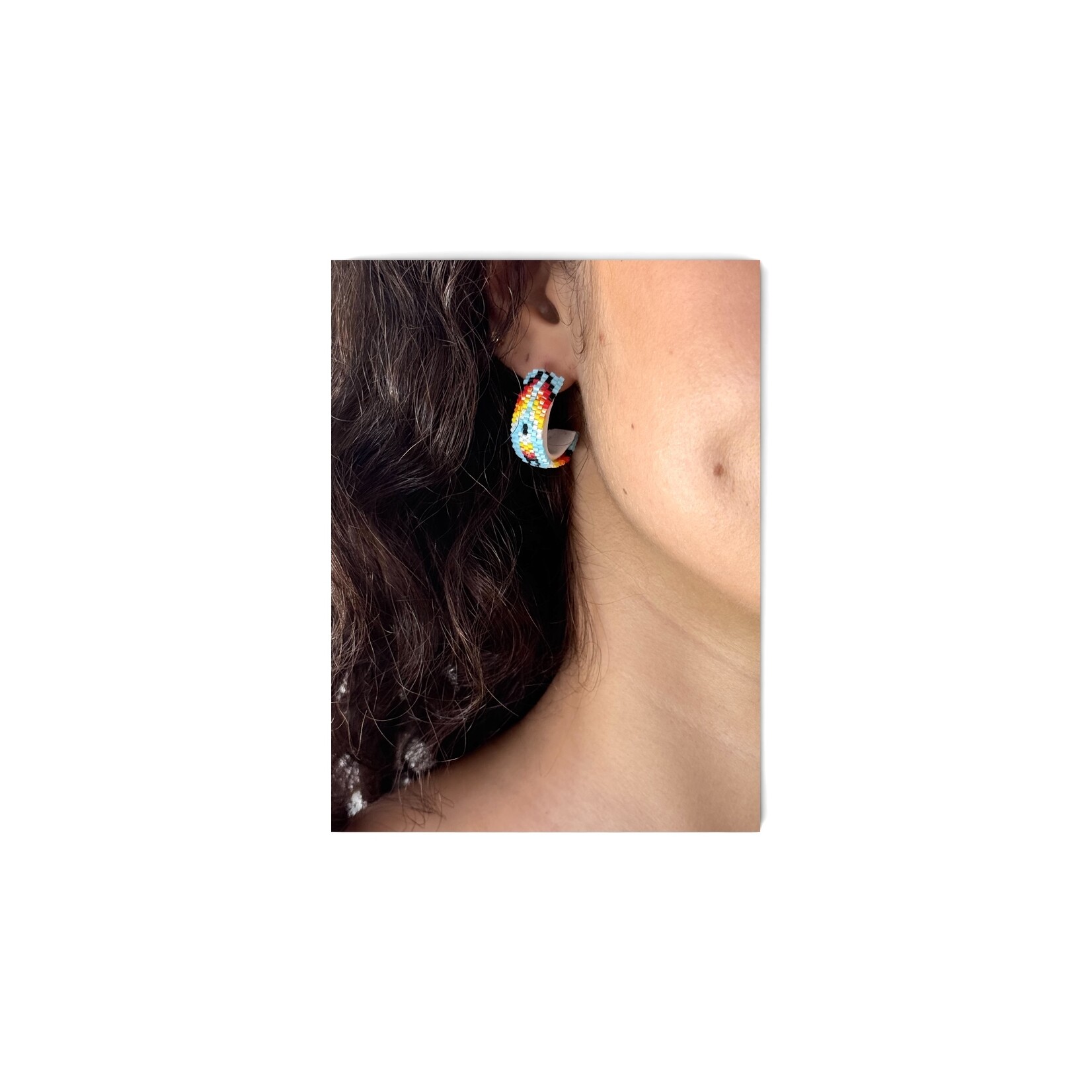 PEYOTE STITCH HOOP EARRINGS - FEATHER - 2CM