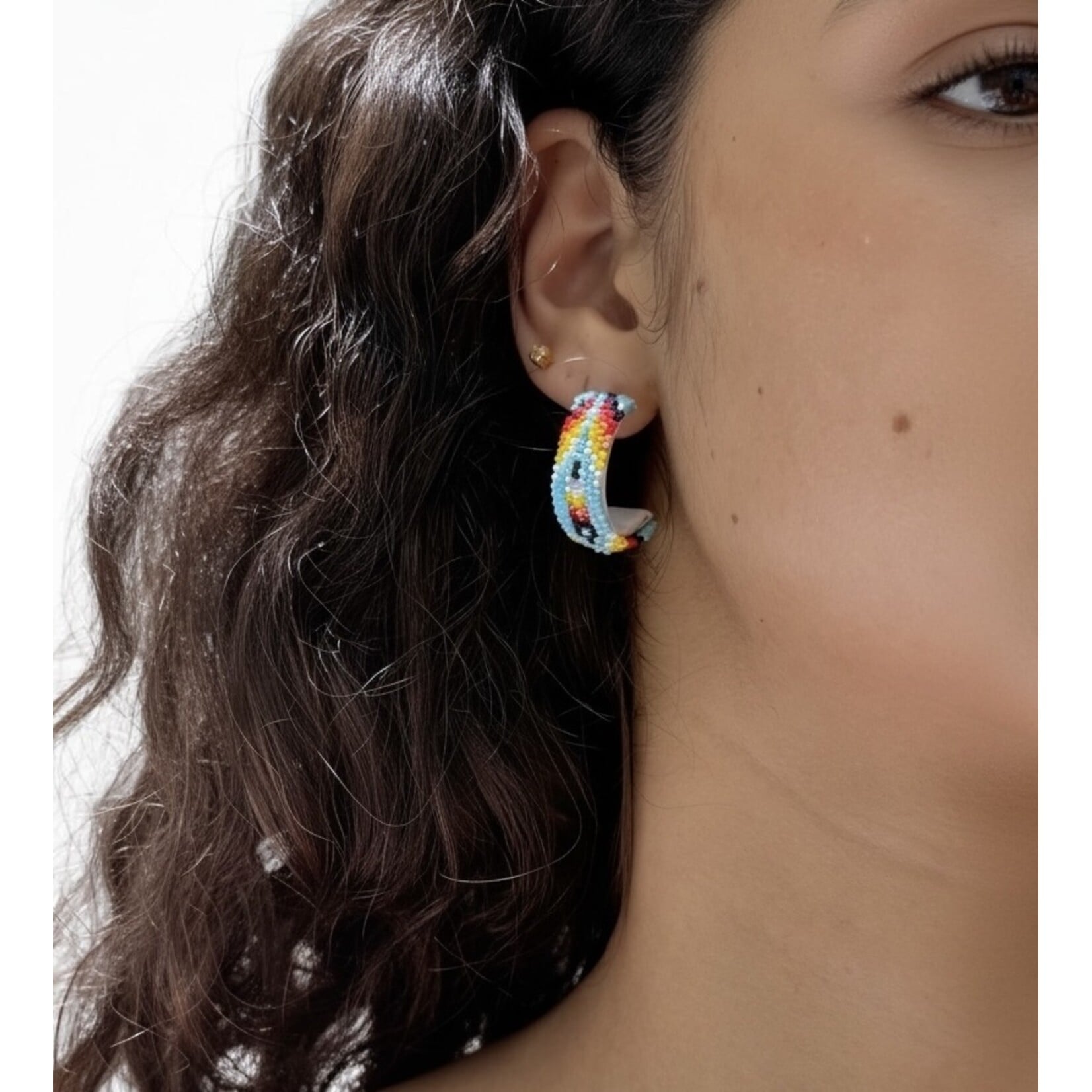 PEYOTE STITCH HOOP EARRINGS - FEATHER - 2CM