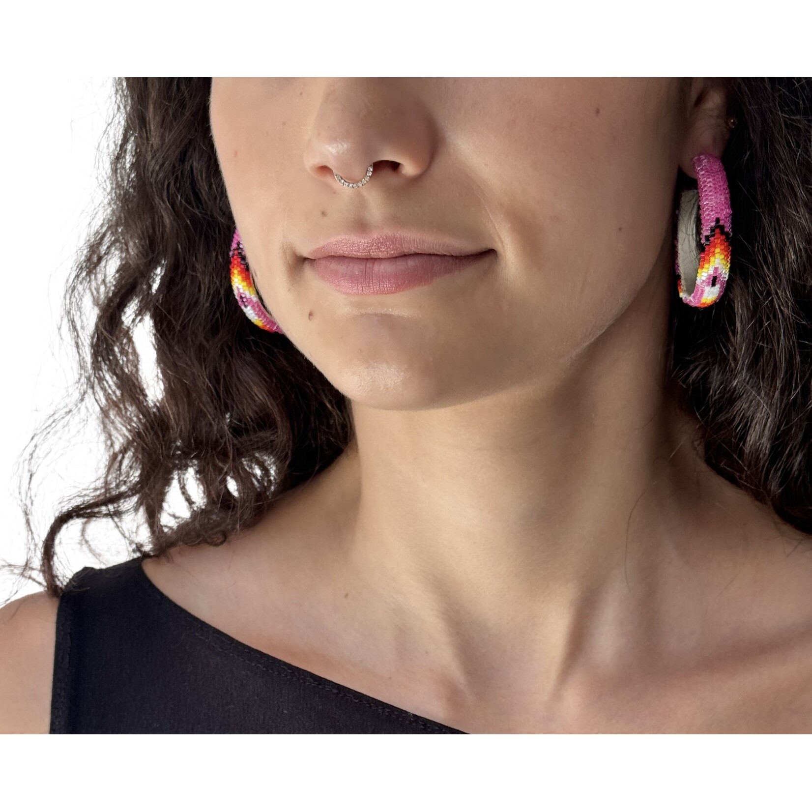 PEYOTE STITCH HOOP EARRINGS - FEATHER - 4CM