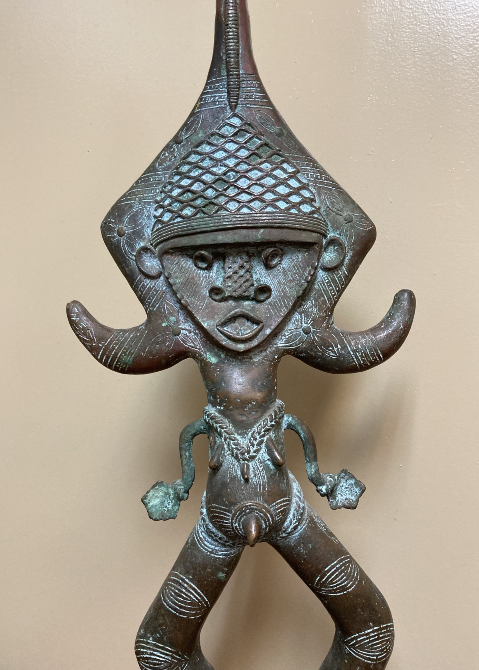 Kota Kota (Bakota if pluralized) bronze figure is reminiscent of their reliquary guardians (Bwete). These folks live along Gabon's border with Rep of Congo. 27 1/4" tall and 9 1/2" w