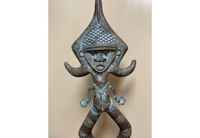 Kota (Bakota if pluralized) bronze figure is reminiscent of their reliquary guardians (Bwete). These folks live along Gabon's border with Rep of Congo. 27 1/4" tall and 9 1/2" w