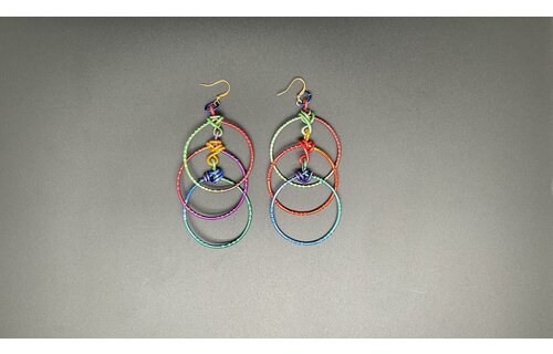 Colorful triple ring wire earrings
