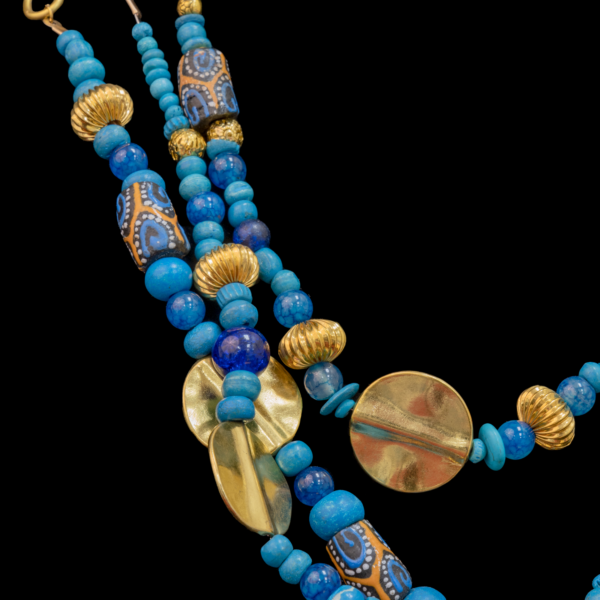 Multi-strand beaded necklace set. Beads. Brass wire. Gemstone.