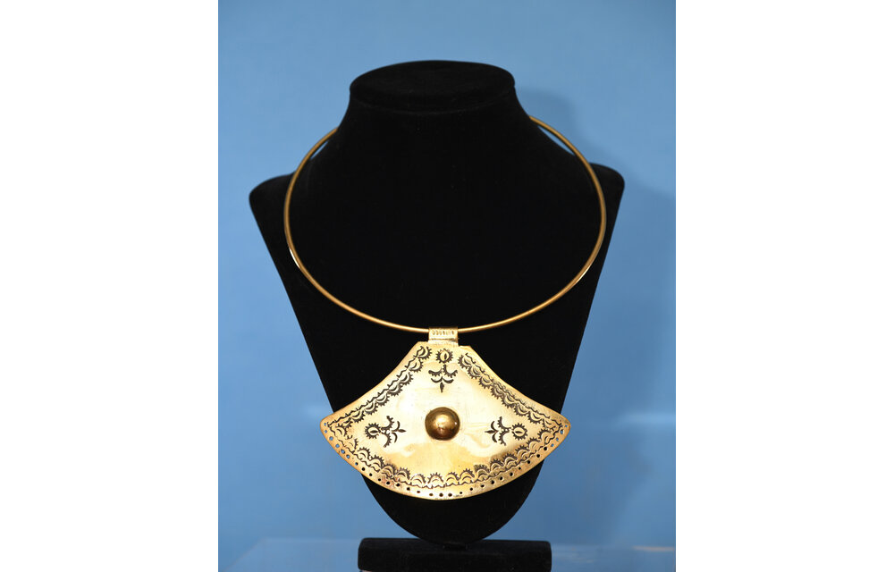 Brass choker with beautifully etched pendant