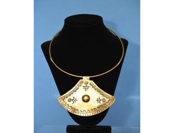 Brass choker with beautifully etched pendant