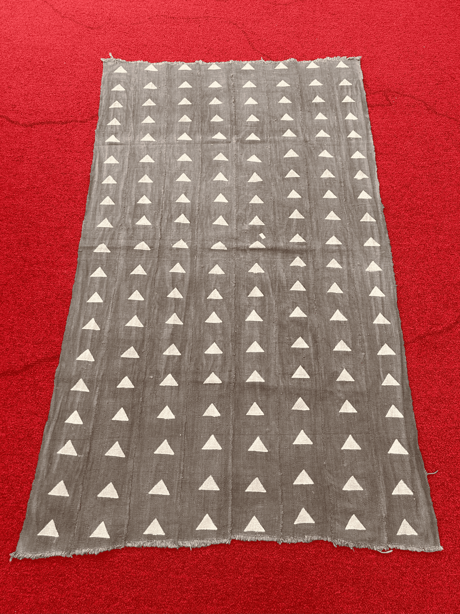Mudcloth Fabric. Grey and White Handmade in Mali 100% Cotton. Sizes vary: 38-45in x 63-68in for clothing and decorating