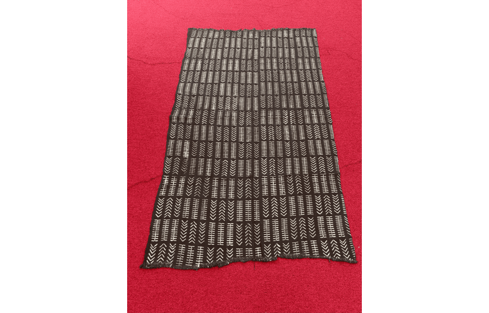 Mudcloth Fabric. Black and White Handmade in Mali 100% Cotton. Sizes vary: 38-45in x 63-68in for clothing and decorating