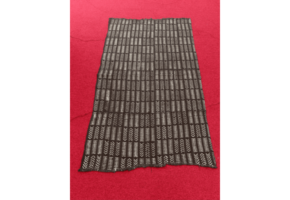 Mudcloth Fabric. Black and White Handmade in Mali 100% Cotton. Sizes vary: 38-45in x 63-68in for clothing and decorating