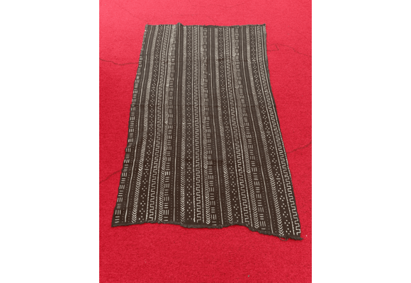 Mudcloth Fabric. Black and White Handmade in Mali 100% Cotton. Sizes vary: 38-45in x 63-68in for clothing and decorating