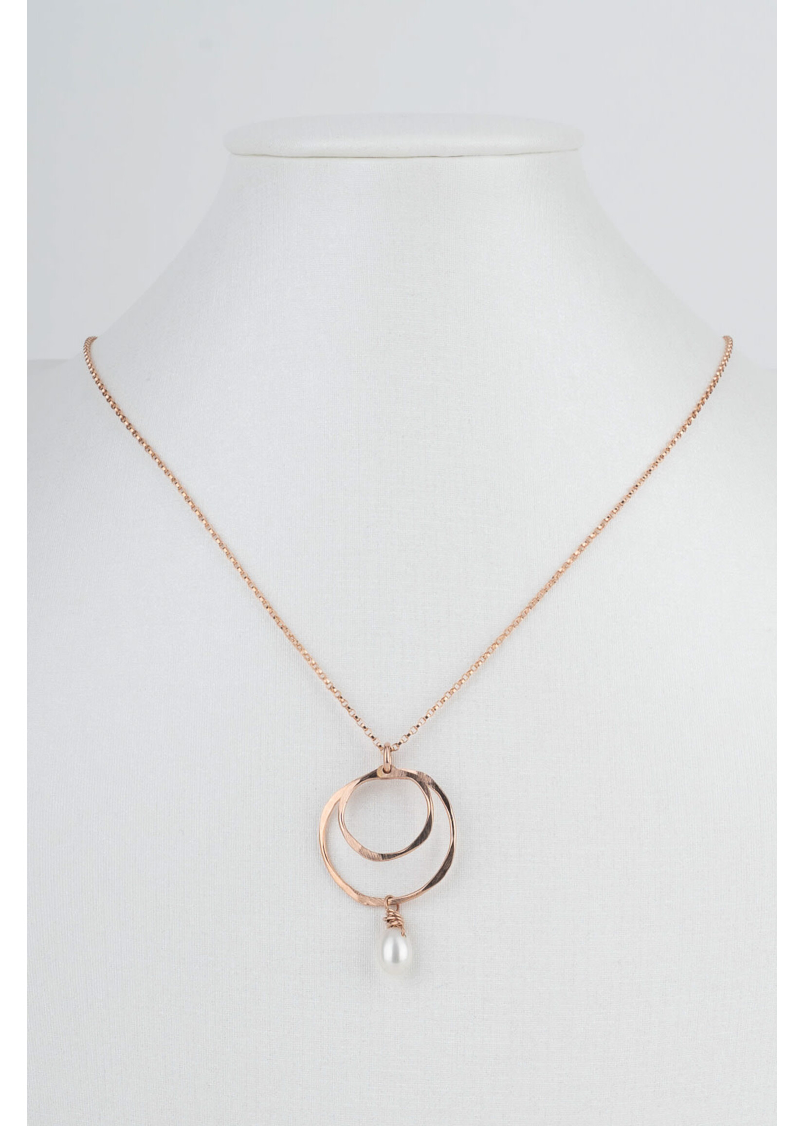 Cristy's Jewelry Designs Rose Gold Double Hoop Necklace - Pearl