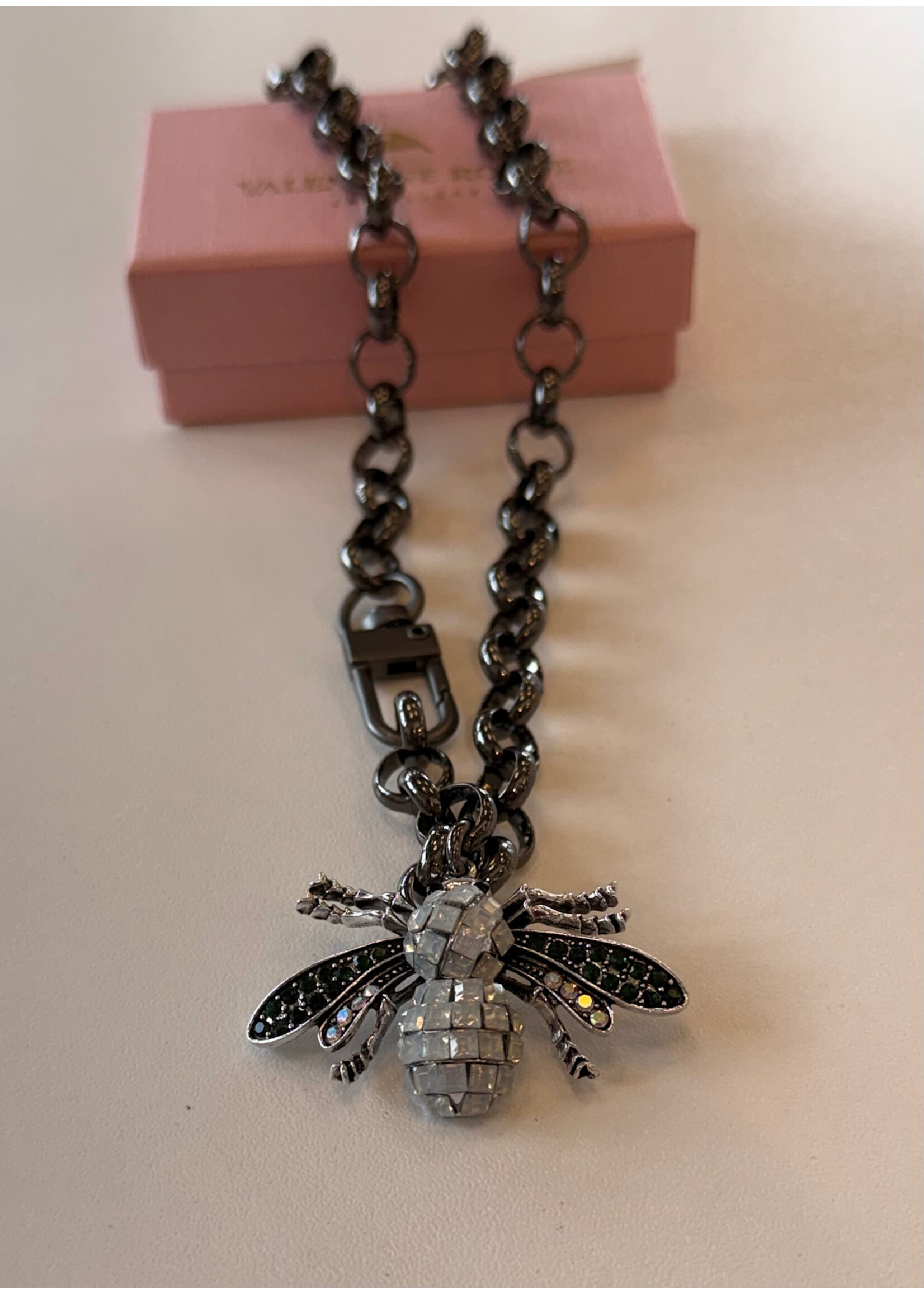 VALENTINE ROUGE Gunmetal Chain Barberini Bee Neckl  N103