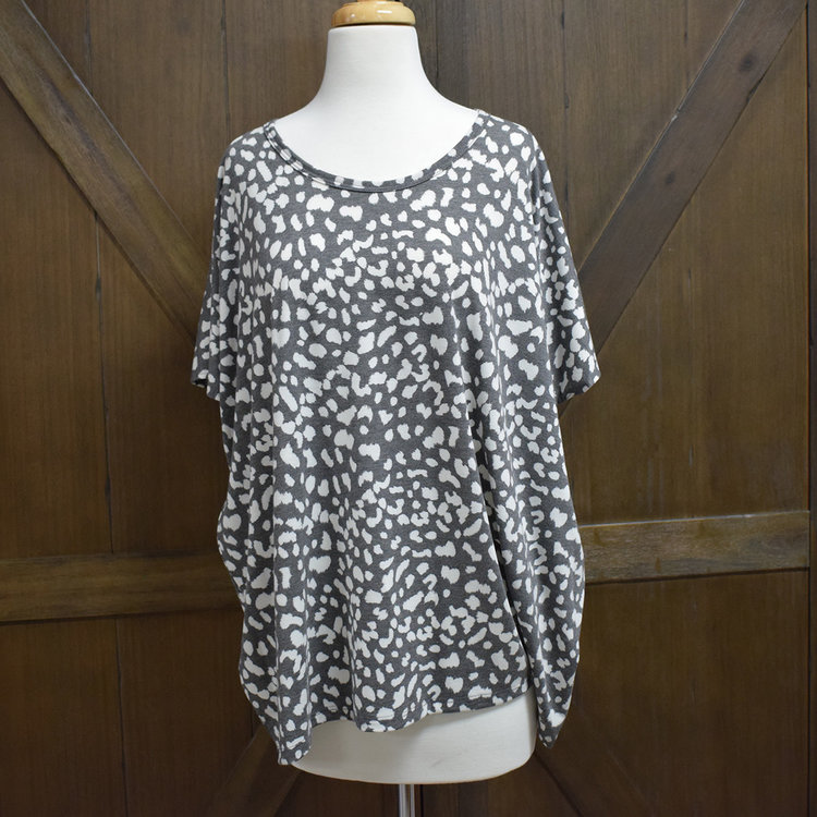 Be Stage Animal Print Boxy Top (Grey)