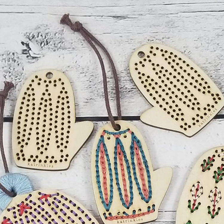 Katrinkles Stitchable Mitten Ornament