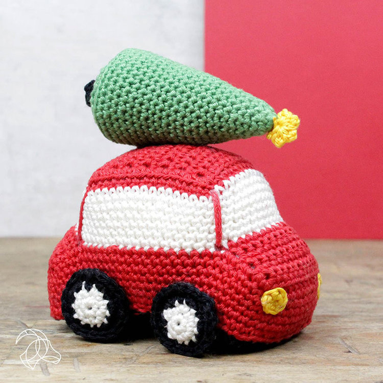 Hardicraft Christmas Car DIY Crochet Kit