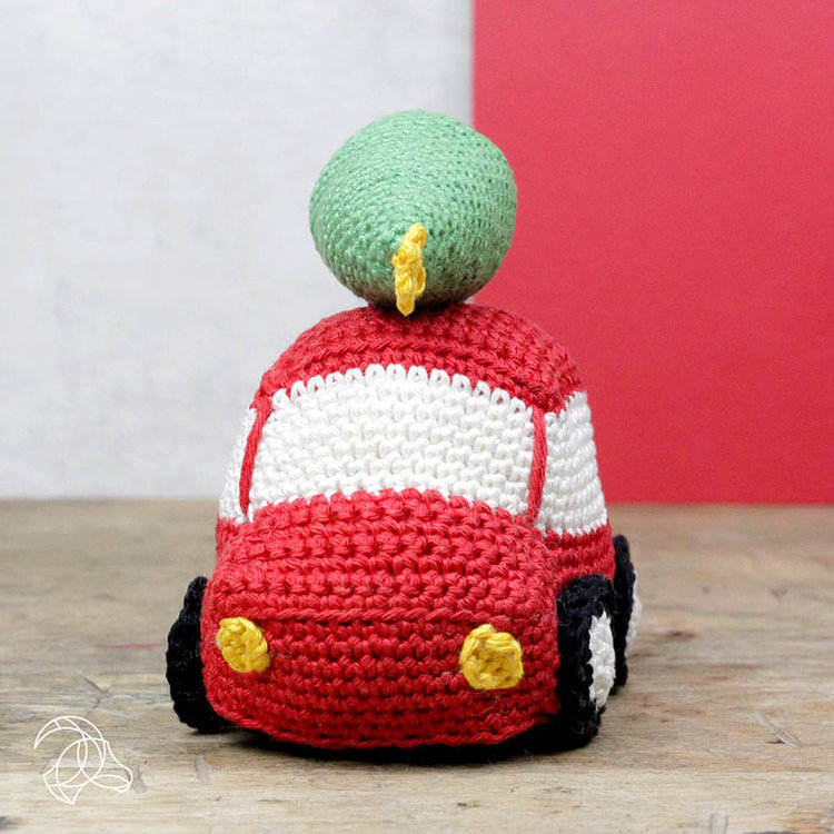 Hardicraft Christmas Car DIY Crochet Kit