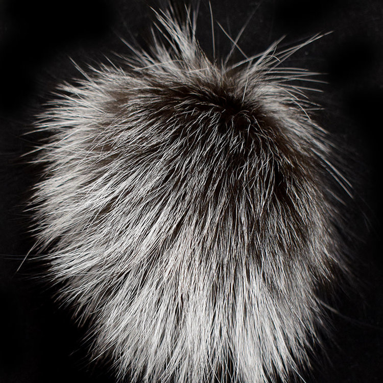 Fur Pompom (Silver Fox)