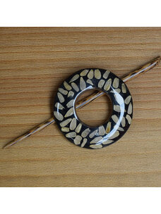 Natural Black Fleck Round Shawl Pin