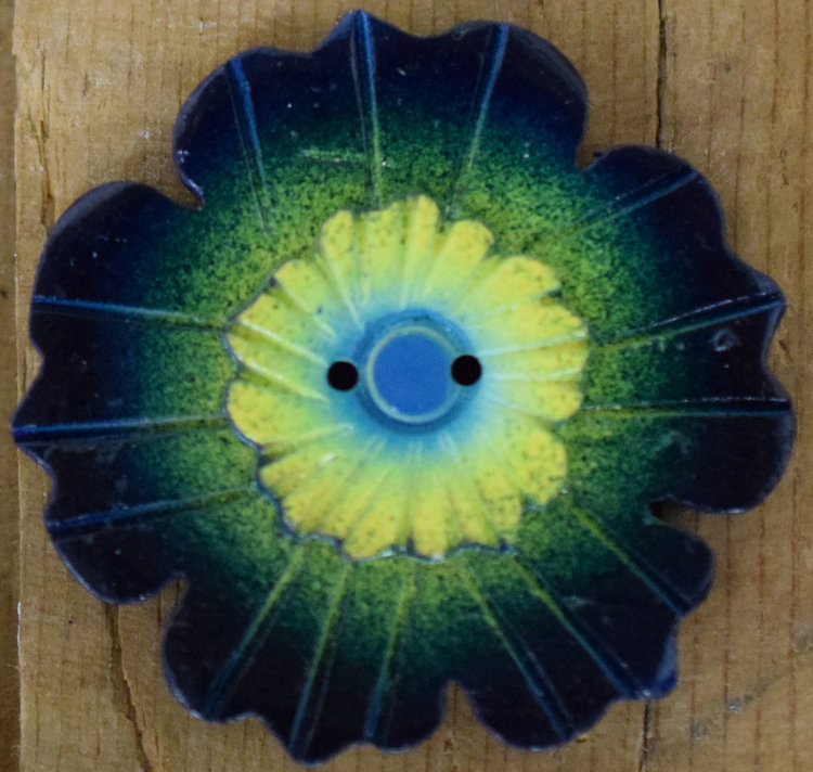 1 1/2" Green/Yellow Coconut Flower