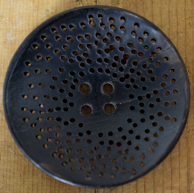 1 3/4" Black/Brown Horn