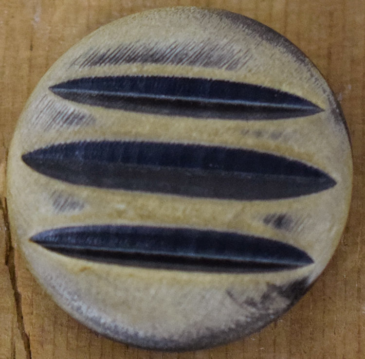 1" Carved Horn #80537