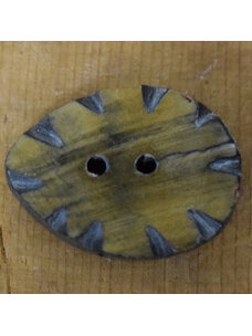 1" Carved Horn #84695