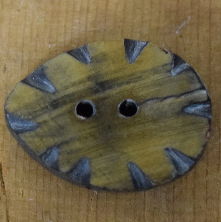 1" Carved Horn #84695