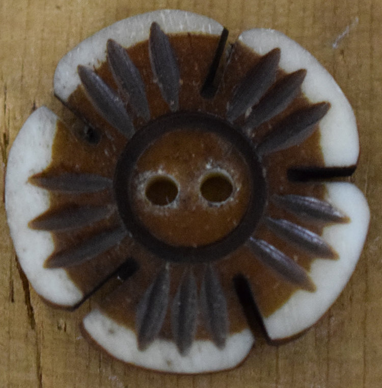 1" Horn Flower #490037