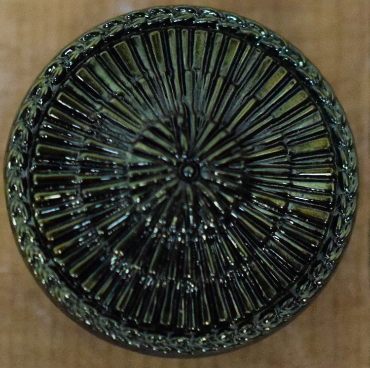 7/8" Iridescent Green Glass