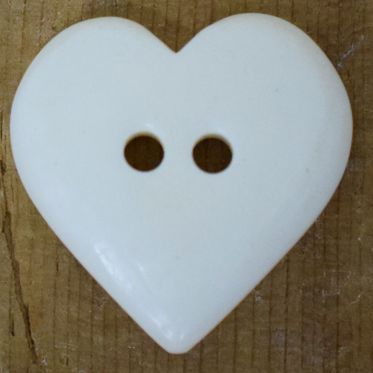 1" Ivory Heart #17