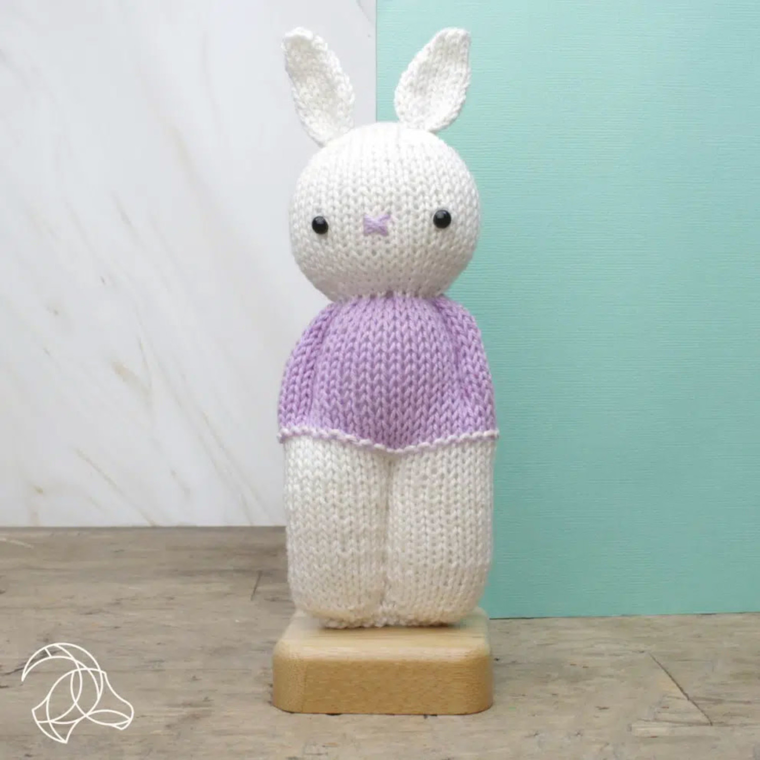 Stacking Bunny DIY Crochet Kit - Sealed with a Kiss