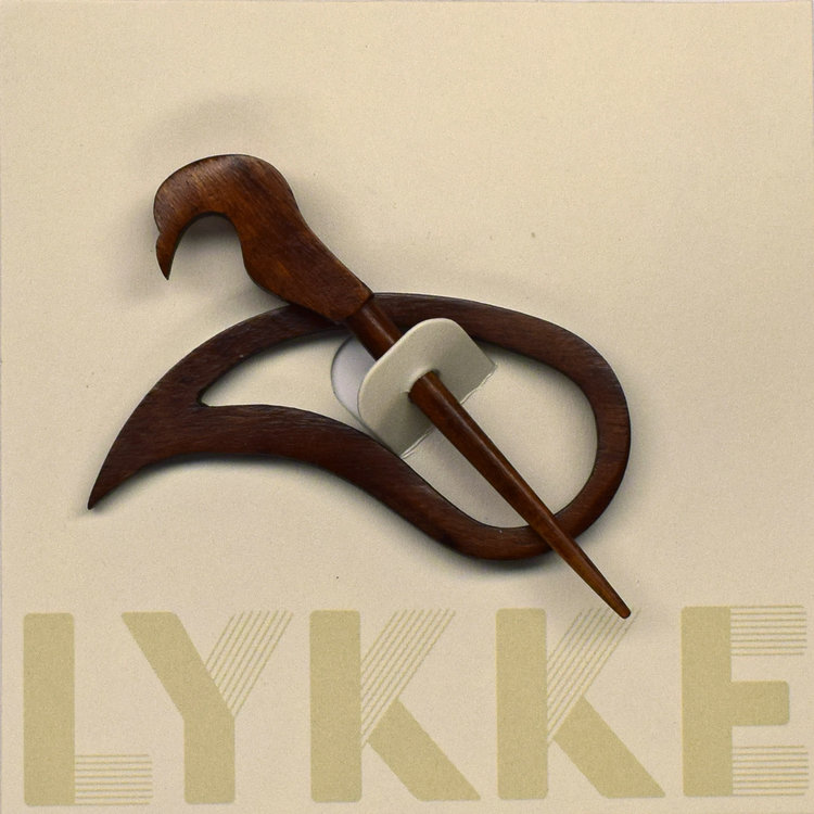 Lykke Teardrop Shawl Pin (Rosewood)