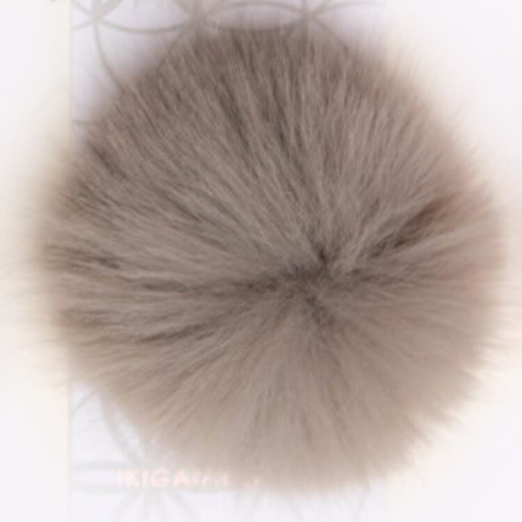 Ikigai Fiber Faux Luxe Pom XL (Grey)