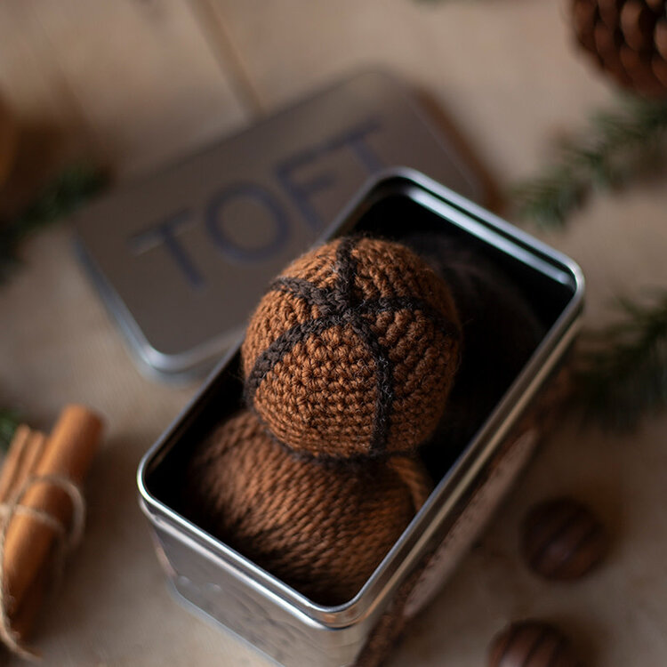 TOFT Chocolates in a Tin