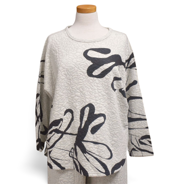 Inoah Scatter Dolman Pullover