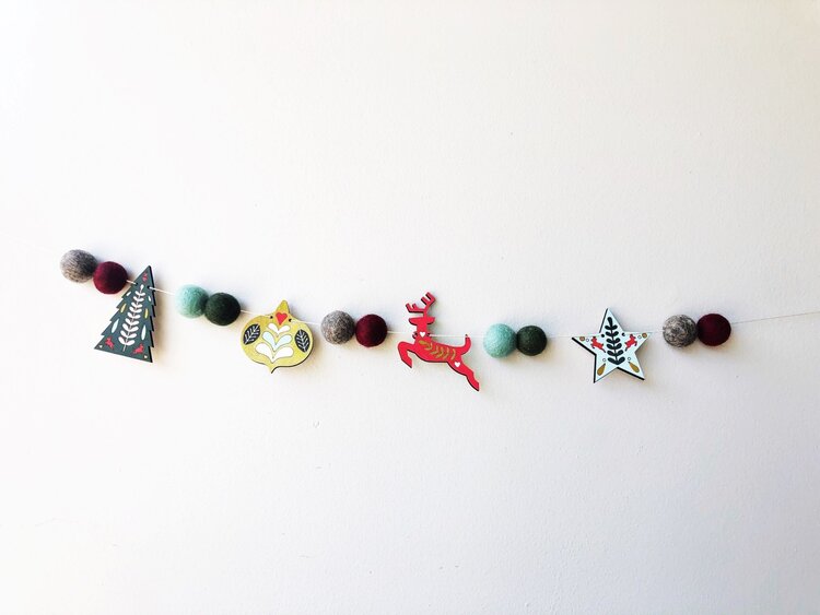 Woodsy Craft Co. Vintage Christmas DIY Craft Kit