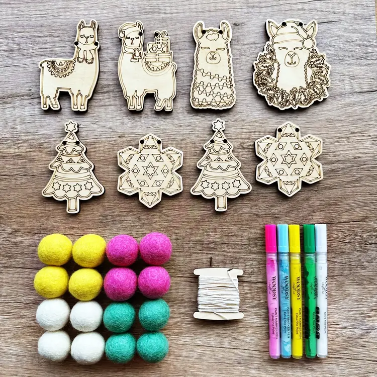 Woodsy Craft Co. Fa-La-Llama DIY Craft Kit