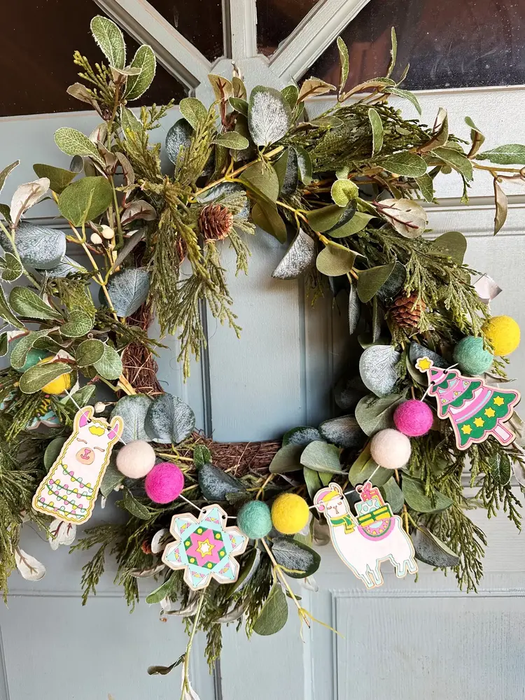 Woodsy Craft Co. Fa-La-Llama DIY Craft Kit