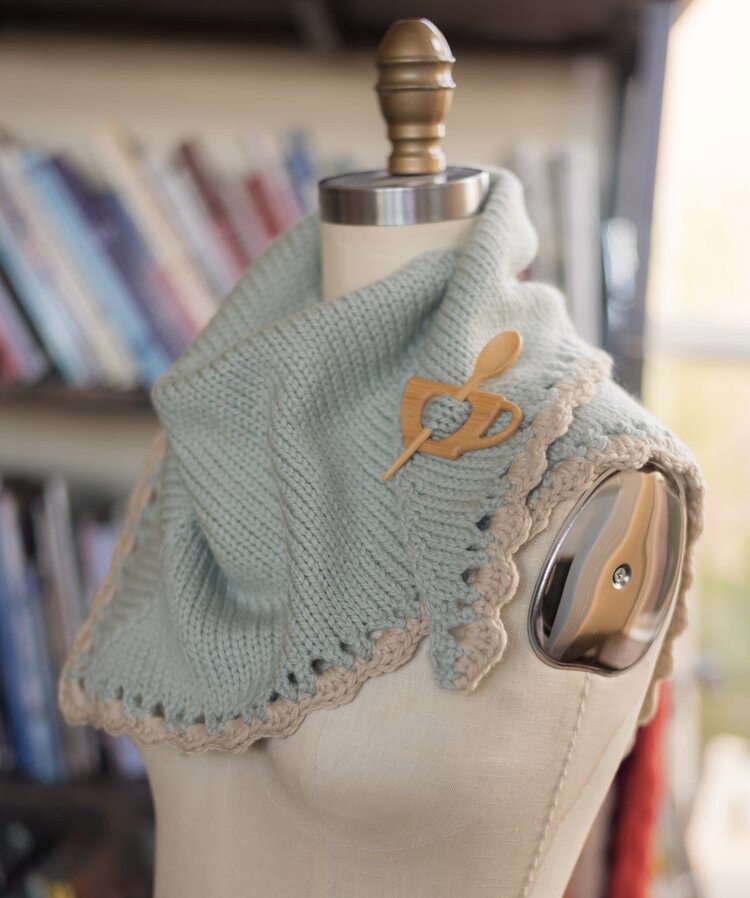 Ikigai Fiber Wood Shawl Pin (Tea Party)