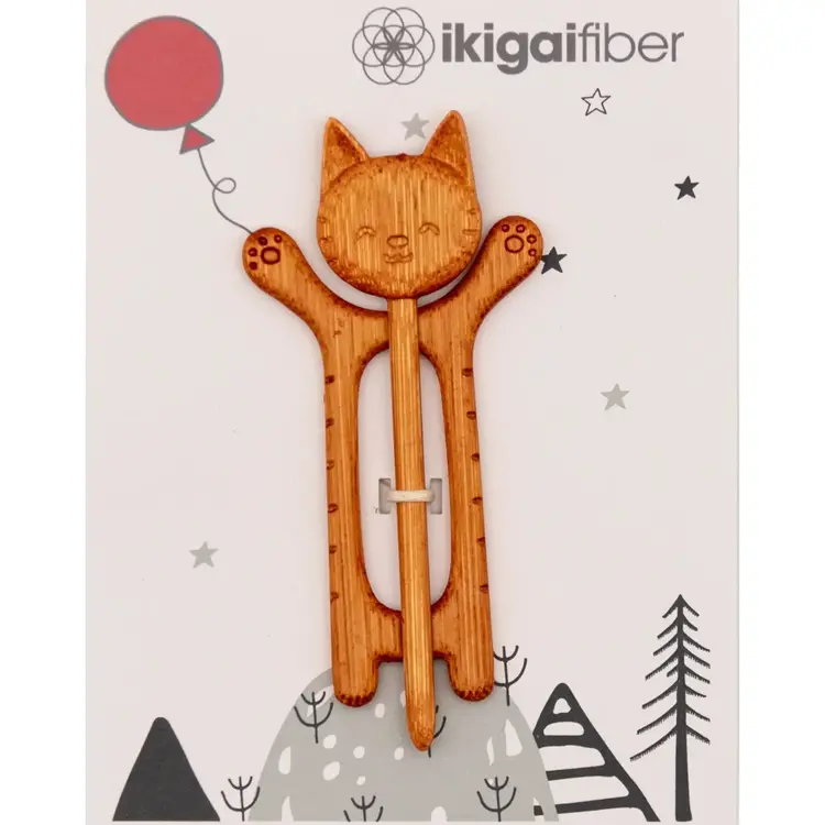 Ikigai Fiber Wood Shawl Pin (Happy Cat)