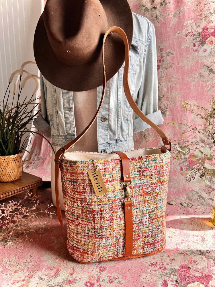 Atenti Daphne Bella Bucket