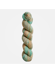 Urth Yarn Spiral Grain Light Worsted | Elderberry