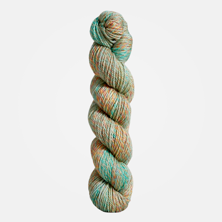 Urth Yarn Spiral Grain Light Worsted | Elderberry