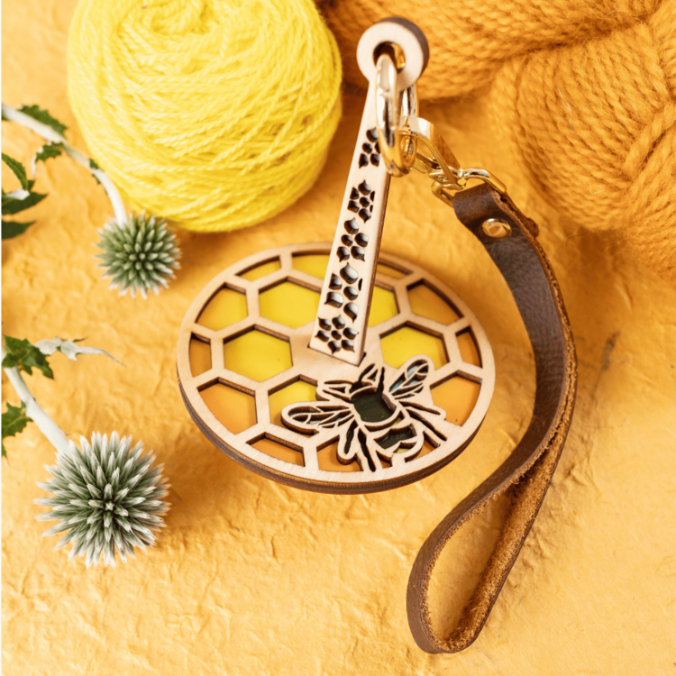 Lemonwood Mini Minder (Honeybee)