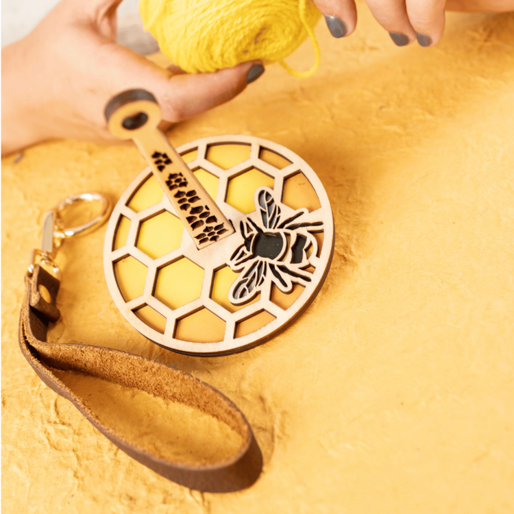 Lemonwood Mini Minder (Honeybee)