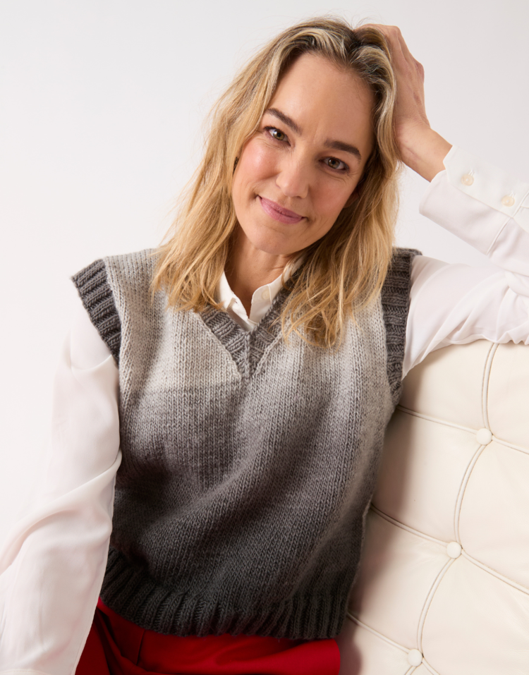 Sirdar Vest In Show Pullover